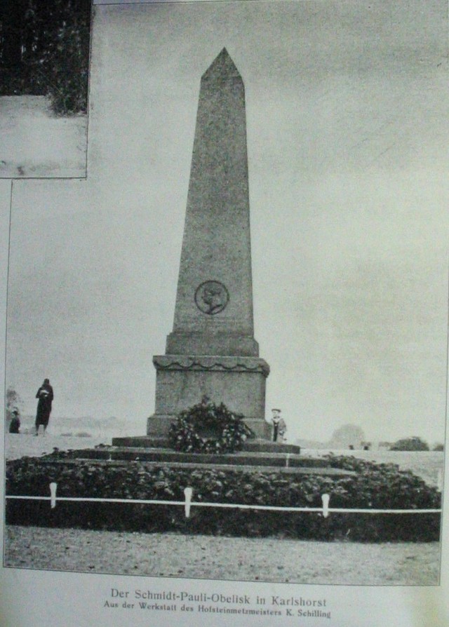Schmidt-Pauli-Obelisk.jpg
